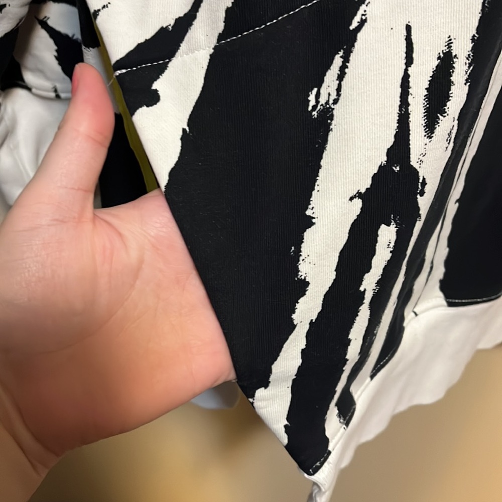 Fabletics Jasmine Side Slit Pullover - image 3